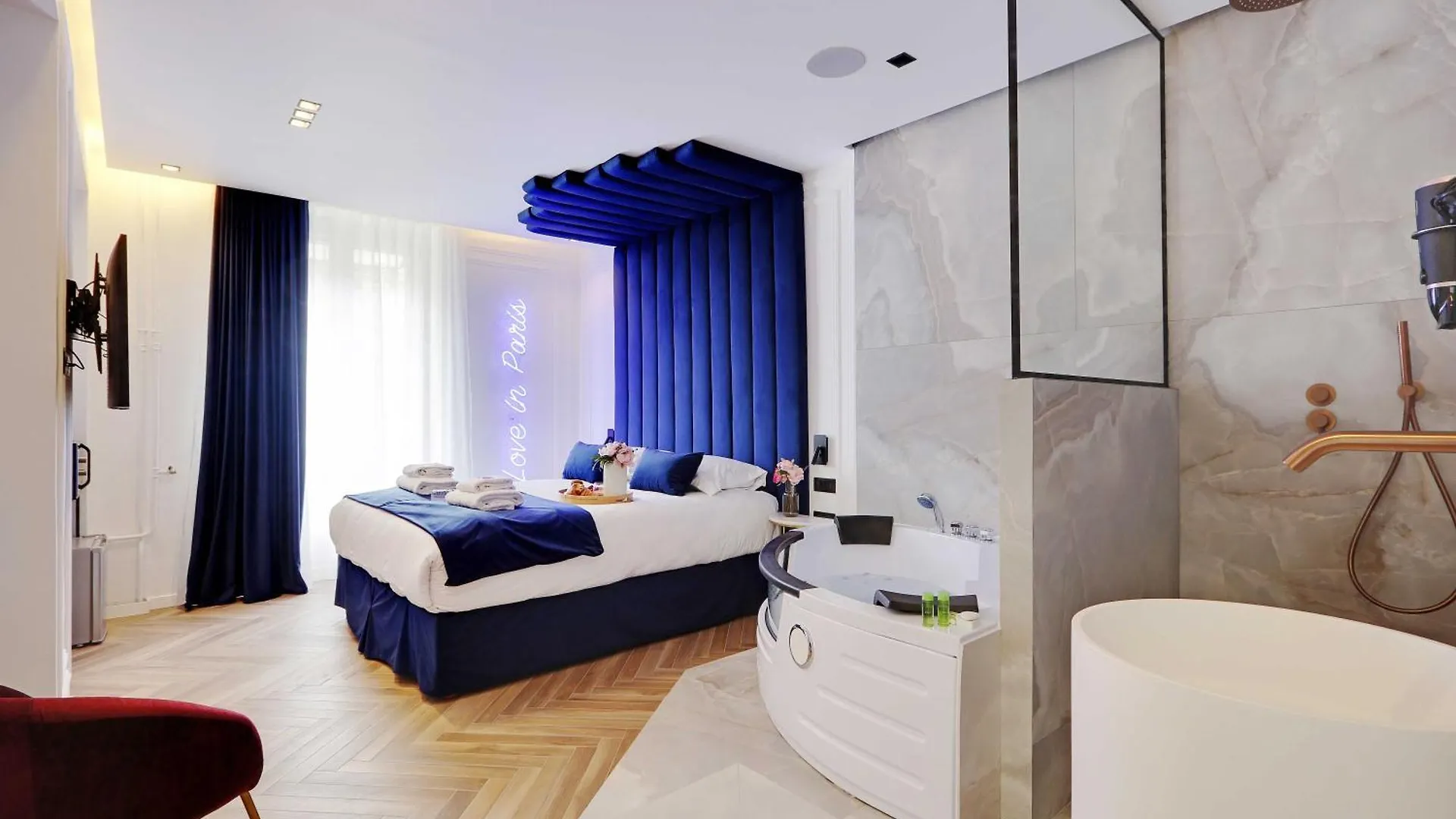 Lovely Bedroom With Jacuzzi 2p Chatelet Holiday home